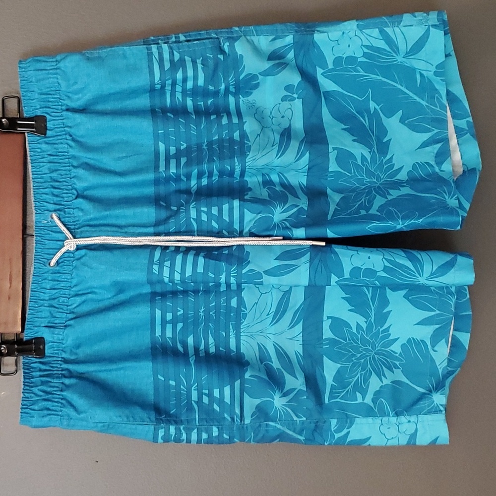 Kirkland Swim Trunks size L